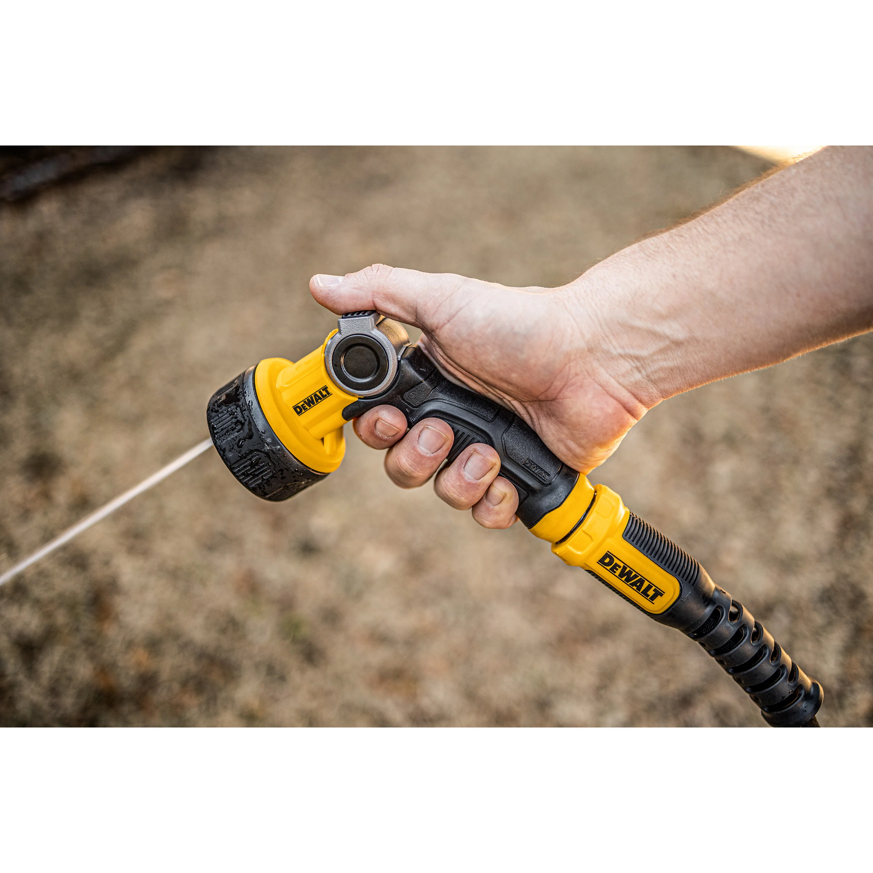 DEWALT Pattern Pro Thumb Control Turret Nozzle DXWN3288 - Image 5